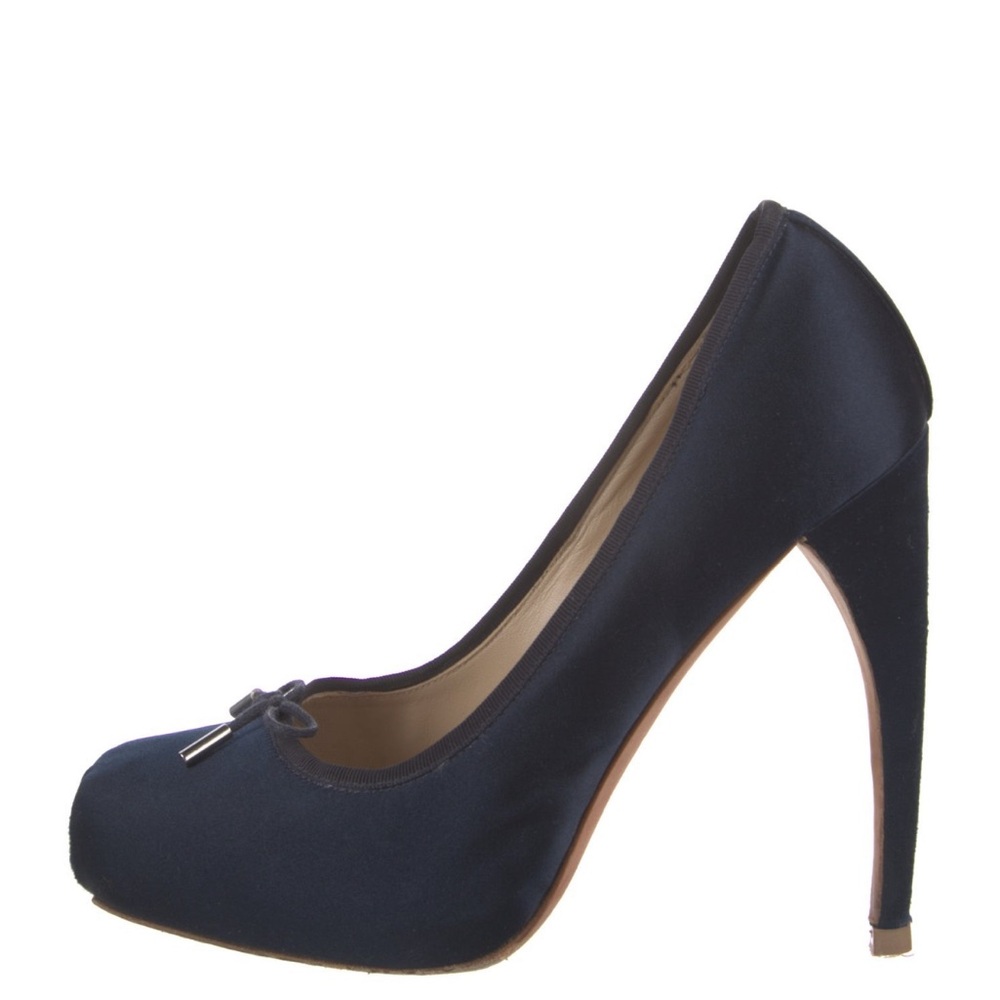 RARE: Satin Ballet Bow Pumps - Picture 4 of 11